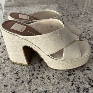 Dolce Vita size 7 beige block heels only worn once!